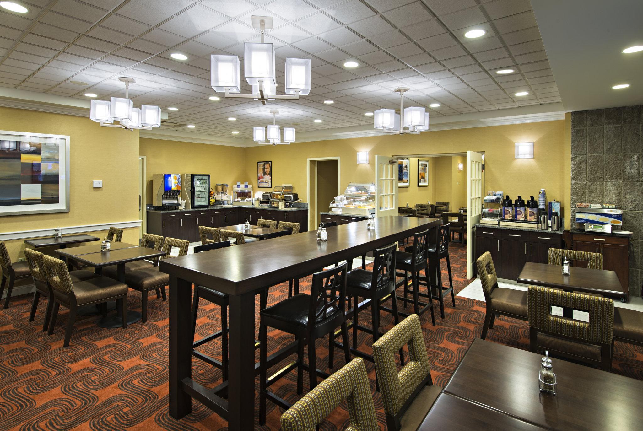 Holiday Inn Express & Suites Boston - Cambridge By Ihg Luaran gambar