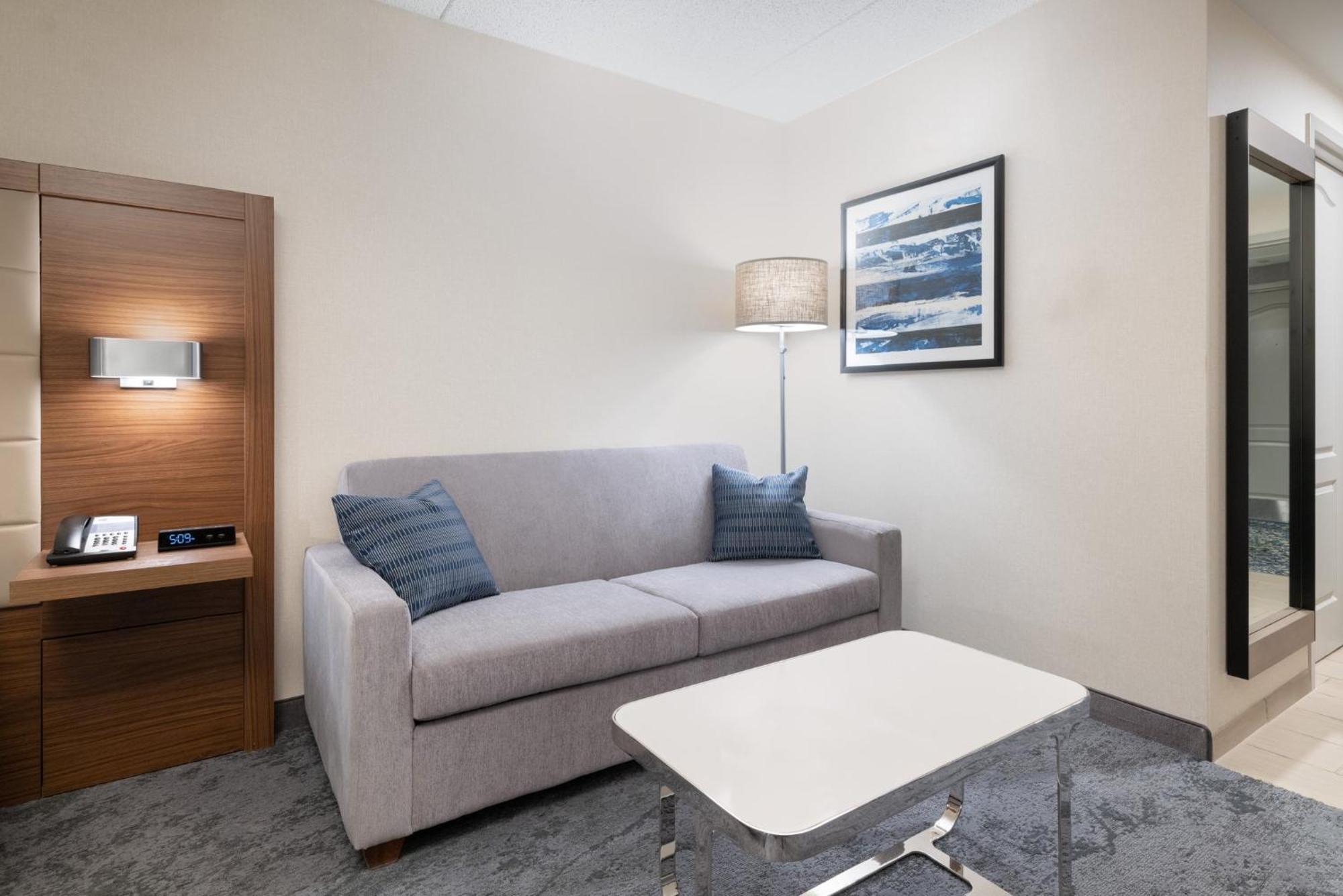 Holiday Inn Express & Suites Boston - Cambridge By Ihg Luaran gambar